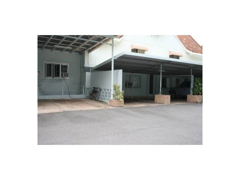 10/110 Range Road, Sarina QLD 4737