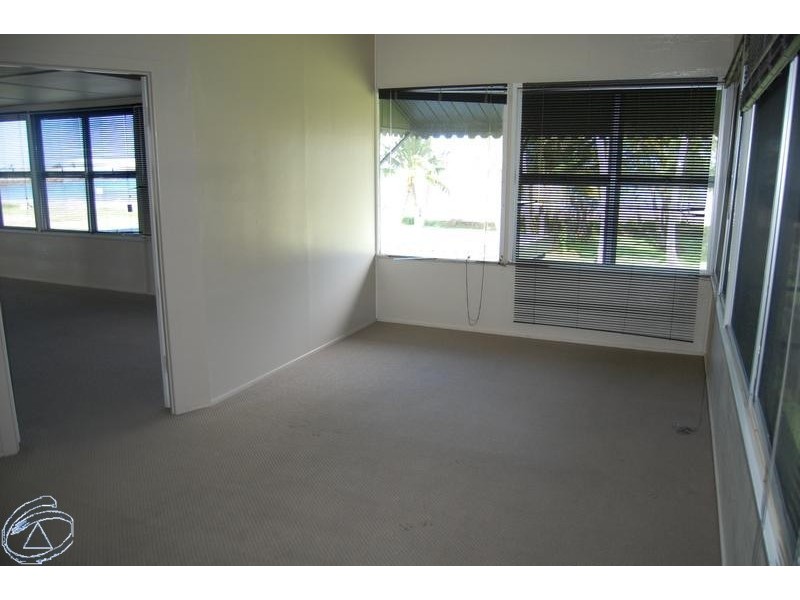 27 McCarthy Street, Hay Point QLD 4740