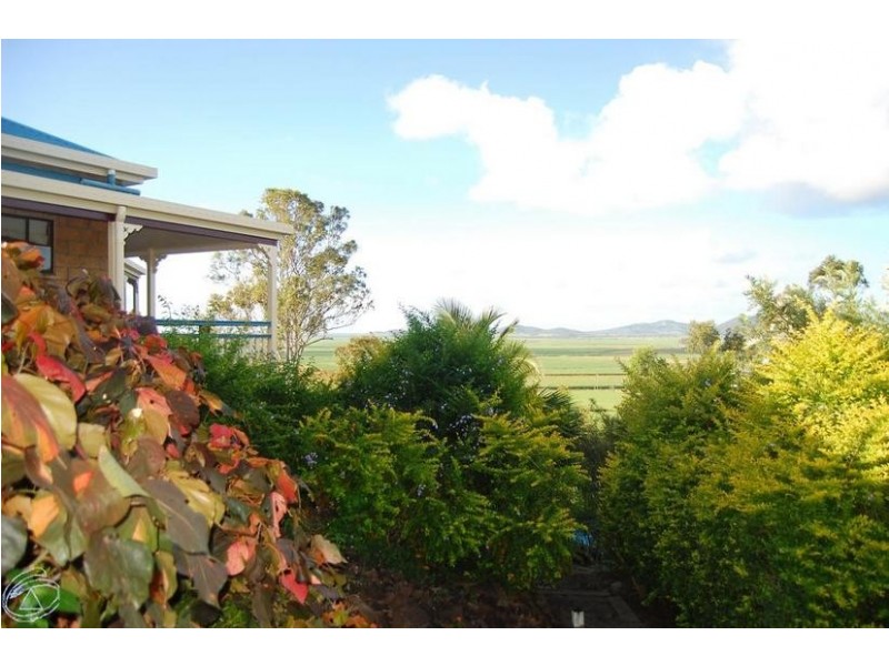 43 Grieshaber Drive, Sarina QLD 4737