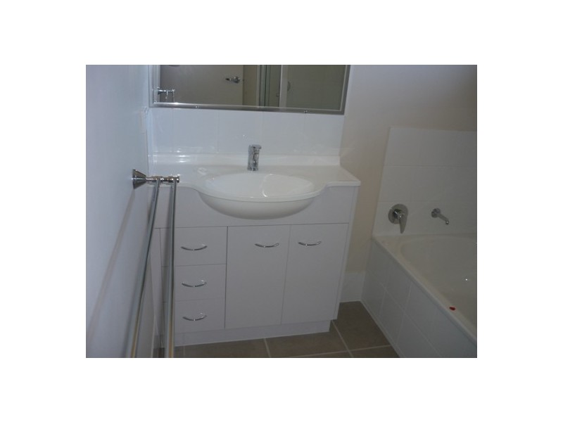 9 Leonie Court, Armstrong Beach QLD 4737