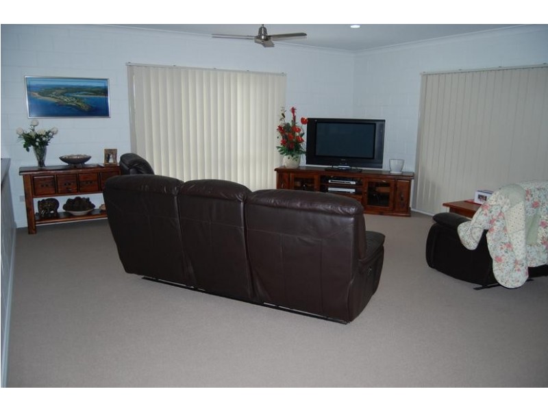 3 Inlet Court, Campwin Beach QLD 4737