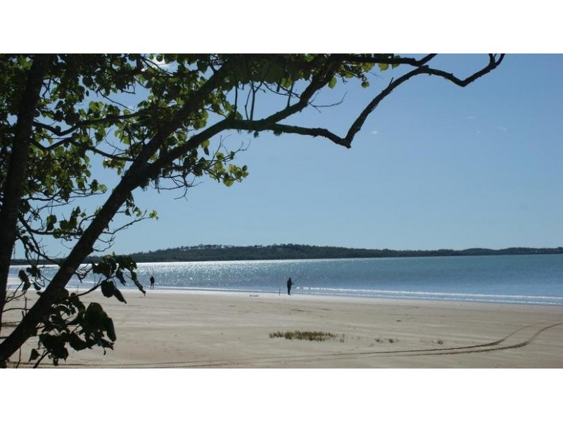 5 Deguara Avenue, Armstrong Beach QLD 4737