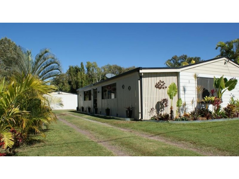 5 Deguara Avenue, Sarina QLD 4737