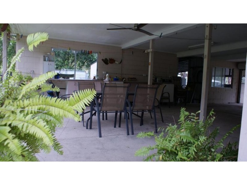 91608 Bruce Highway, Sarina QLD 4737