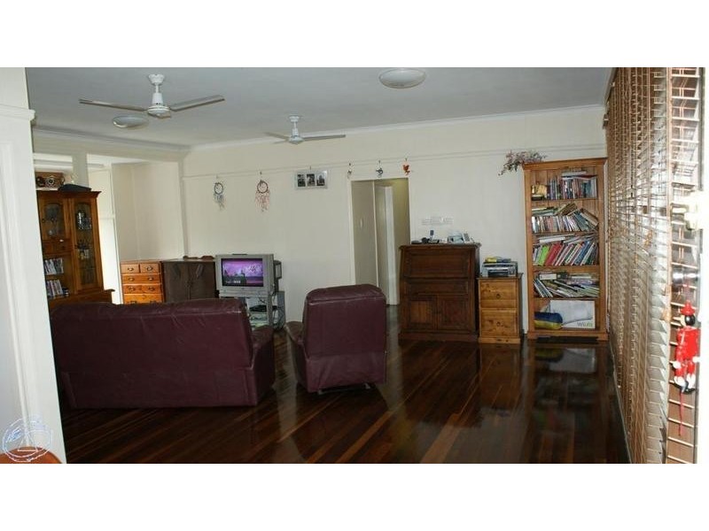 5 Phillip Street, Sarina QLD 4737