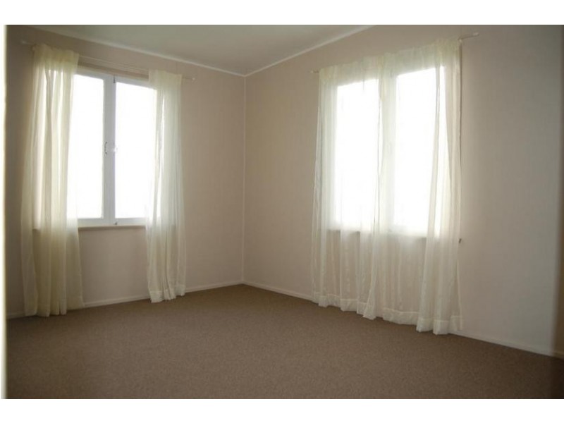 35 Brewer Road, Sarina QLD 4737