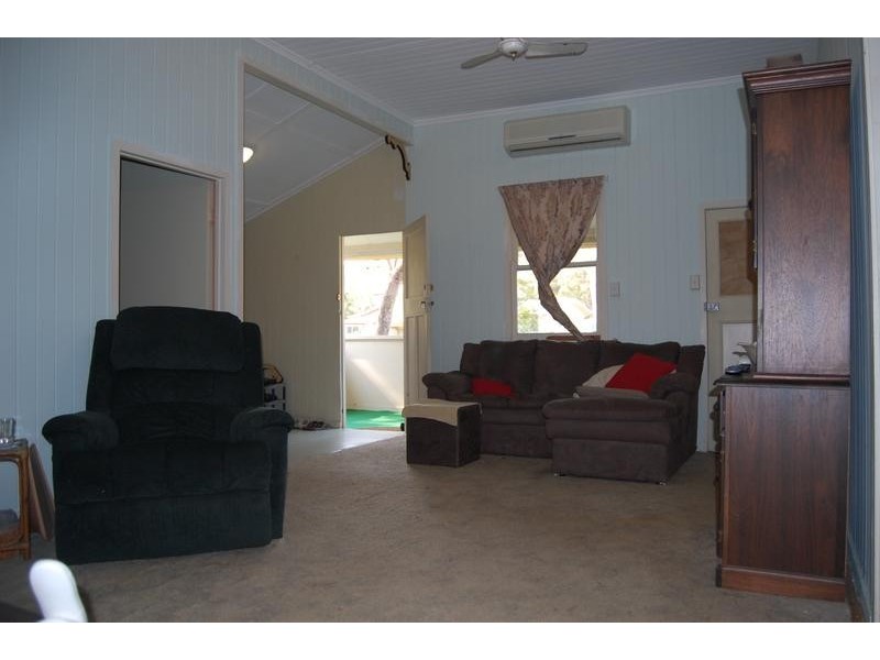 33 Maralyn Avenue, Grasstree Beach QLD 4740