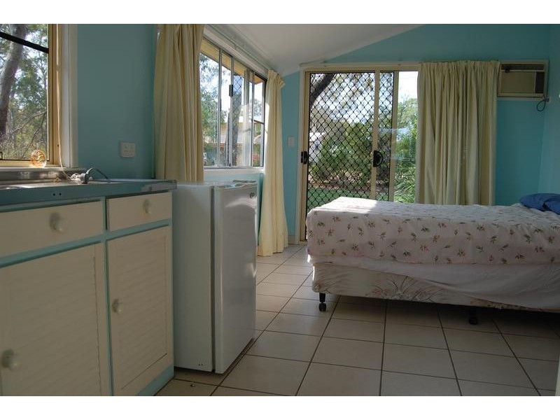 33 Maralyn Avenue, Grasstree Beach QLD 4740
