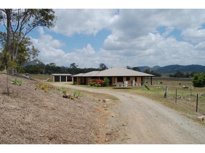 14 Shinfield Road, Sarina QLD 4737