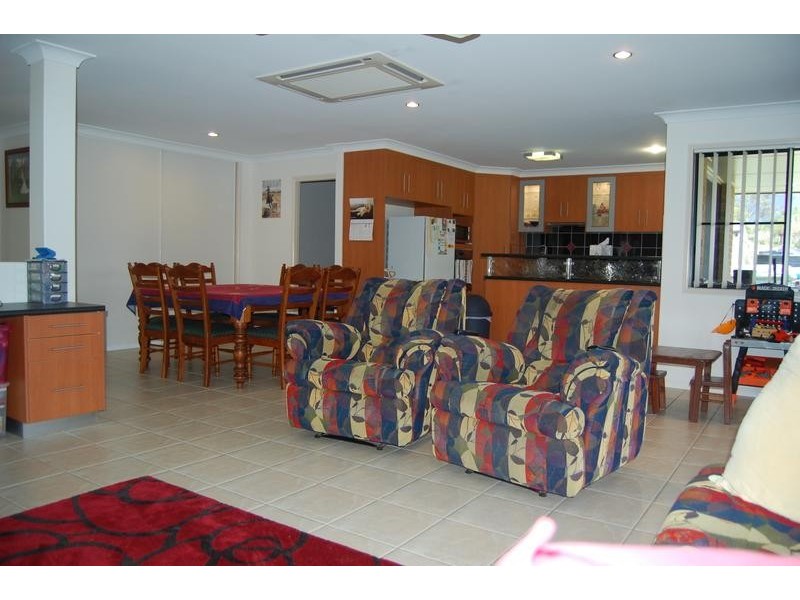 14 Shinfield Road, Sarina QLD 4737