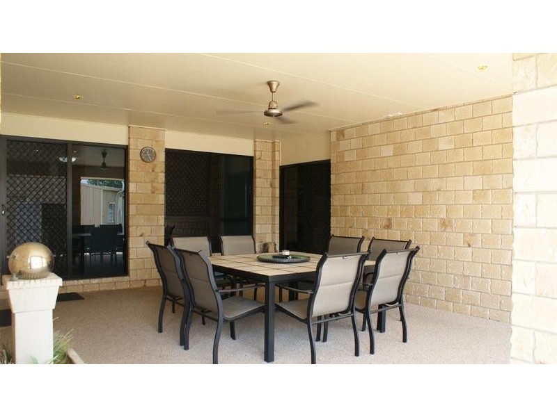 8 Anzac Street, Sarina QLD 4737
