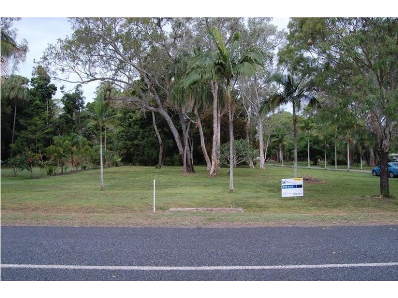 226 Miran Khan Drive, Armstrong Beach QLD 4737