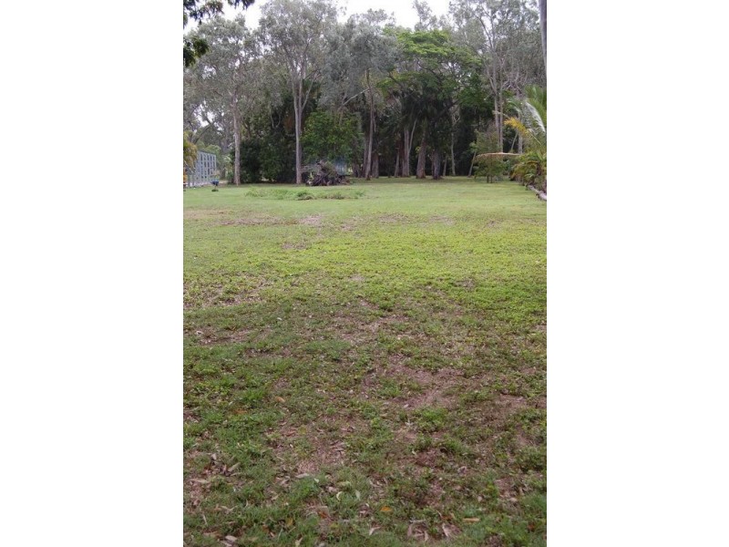 226 Miran Khan Drive, Armstrong Beach QLD 4737