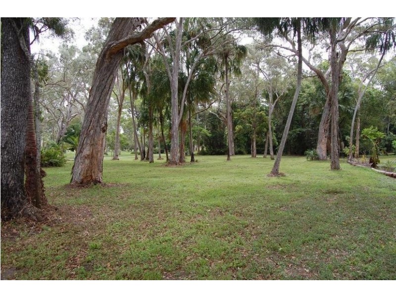 41b Crescent Street, Armstrong Beach QLD 4737