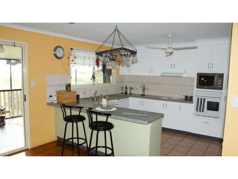 18 Morris Street, Campwin Beach QLD 4737