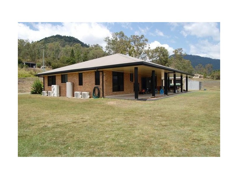 14 Shinfield Road, Sarina QLD 4737