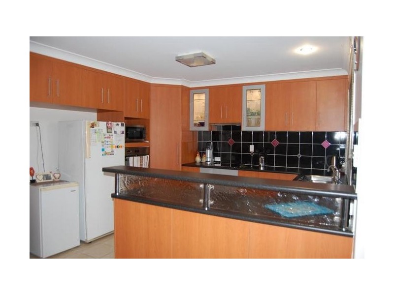 14 Shinfield Road, Sarina QLD 4737