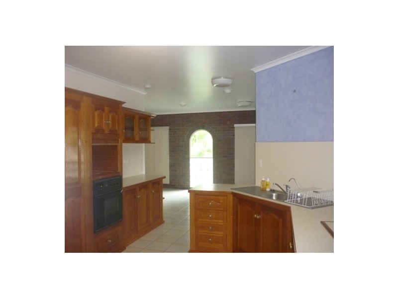 1 Clark Street, Grasstree Beach QLD 4740