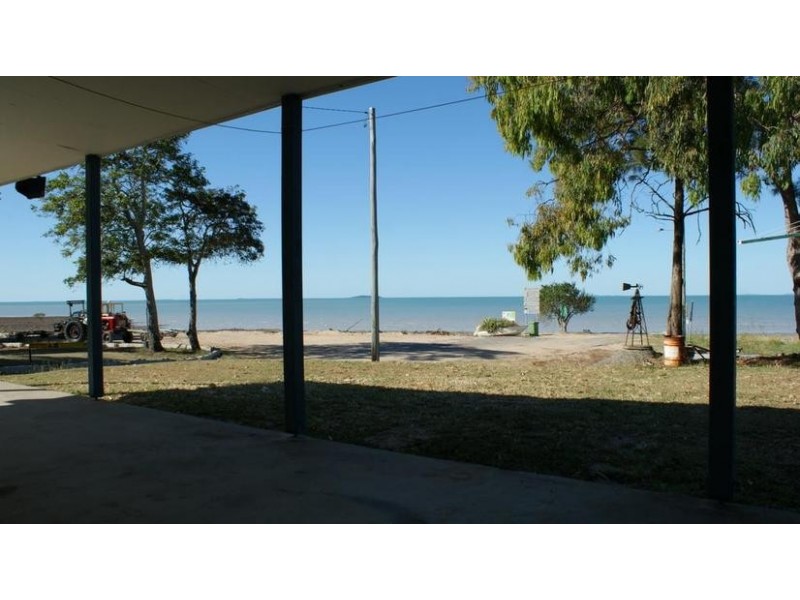 9 Colonial Drive, Clairview QLD 4741