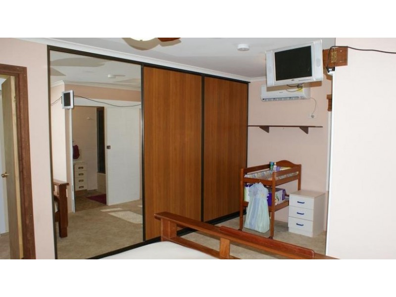 94 The Esplanade, Grasstree Beach QLD 4740