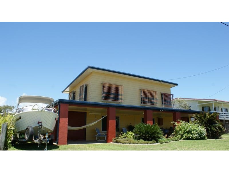 94 The Esplanade, Grasstree Beach QLD 4740