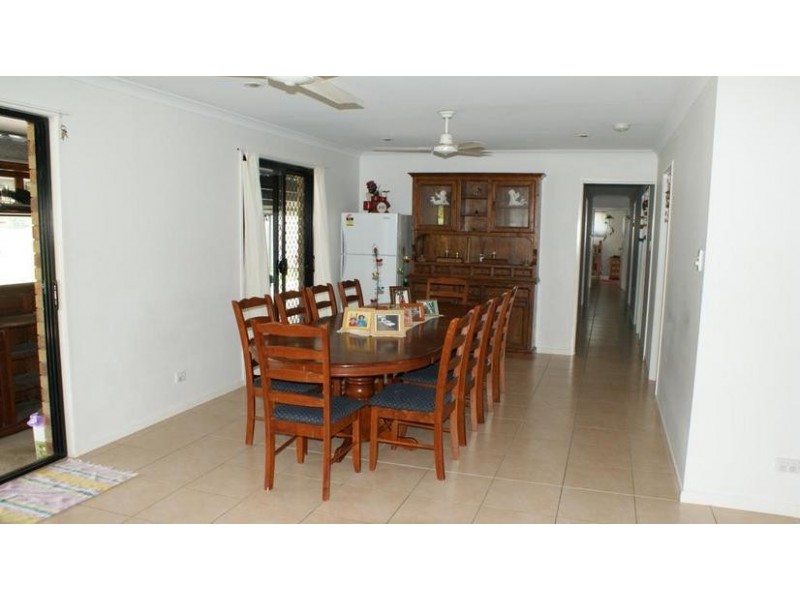 90282 Bruce Highway, Sarina QLD 4737