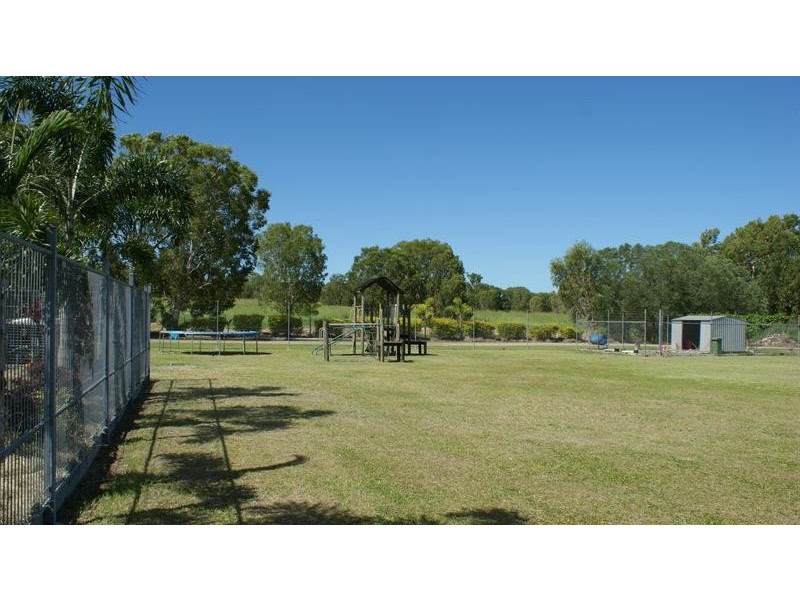 90282 Bruce Highway, Sarina QLD 4737
