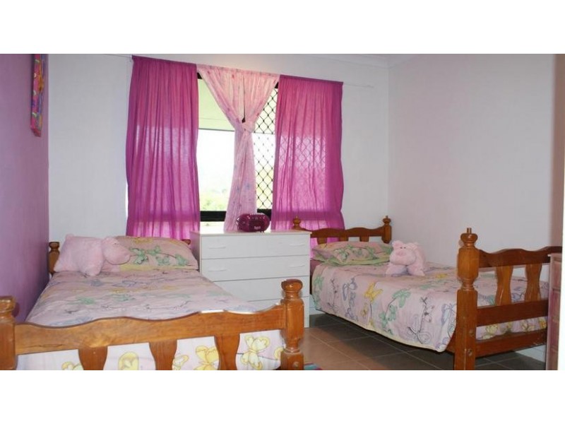 090282 Bruce Highway, Sarina QLD 4737