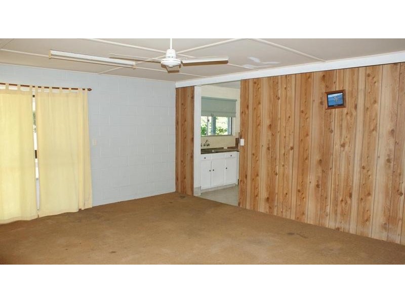 9 Colonial Drive, Clairview QLD 4741