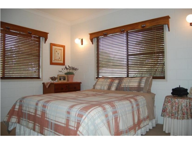 3 Inlet Court, Campwin Beach QLD 4737