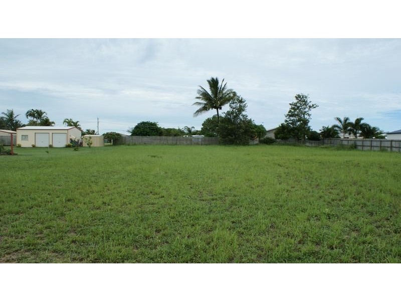 75 Pacific Drive, Salonika Beach QLD 4740
