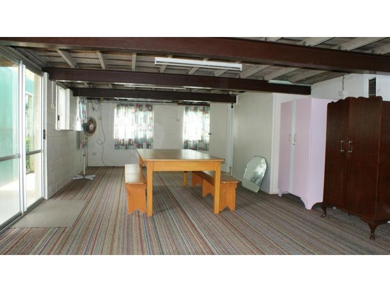 152 The Esplanade, Grasstree Beach QLD 4740