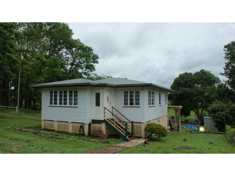 34 Atherton Street, Sarina QLD 4737