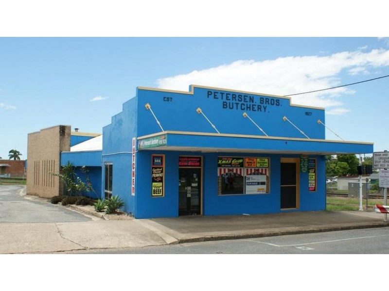 20 Central Street, Sarina QLD 4737