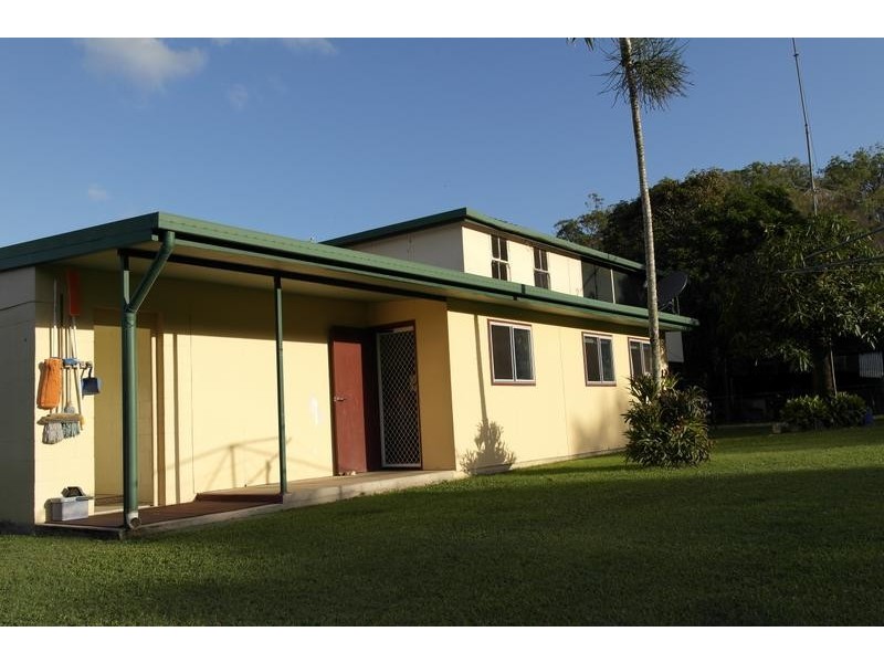 200 Mullers Road, Sarina QLD 4737
