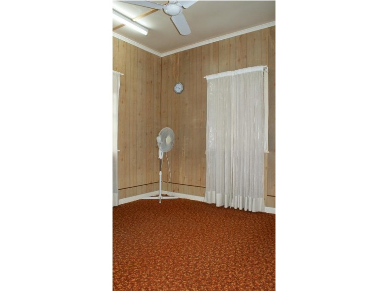 22 Atherton Street, Sarina QLD 4737