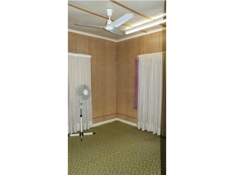 22 Atherton Street, Sarina QLD 4737