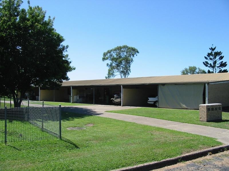 4/122 Broad Street, Sarina QLD 4737