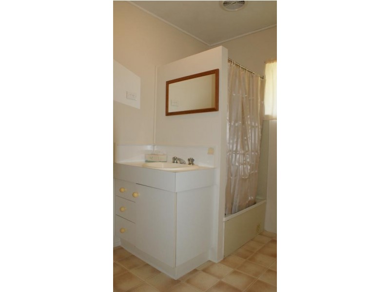 40 Coopers Avenue, Campwin Beach QLD 4737