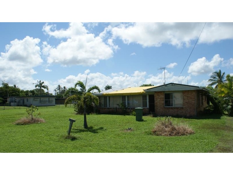 27 Brewers Road, Sarina QLD 4737