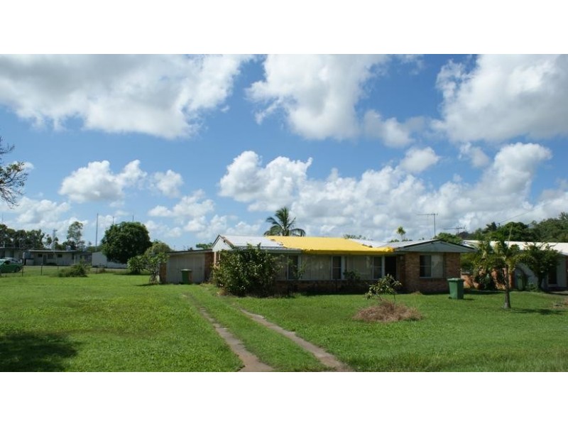 27 Brewers Road, Sarina QLD 4737