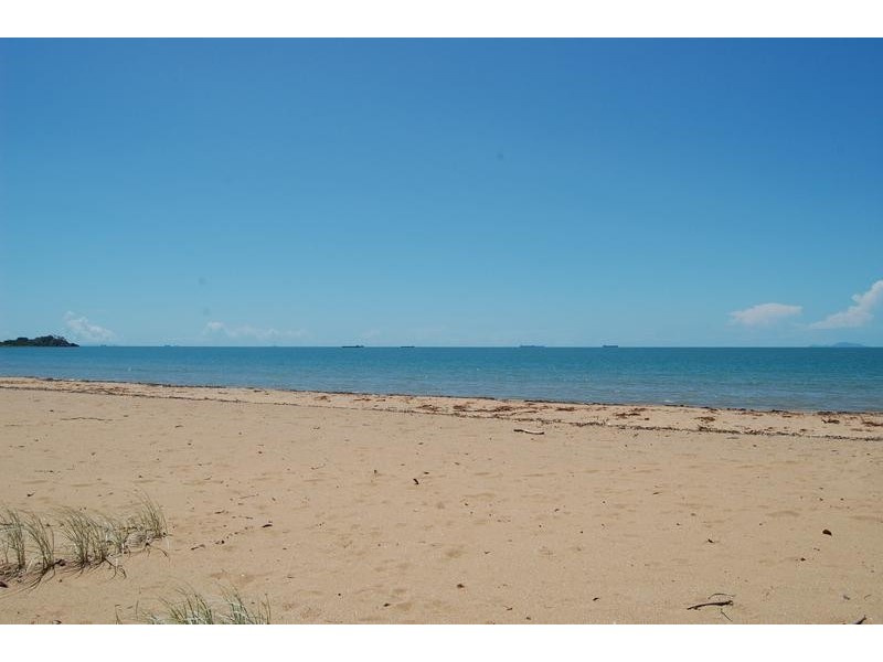 73 Rasmussen Avenue, Hay Point QLD 4740