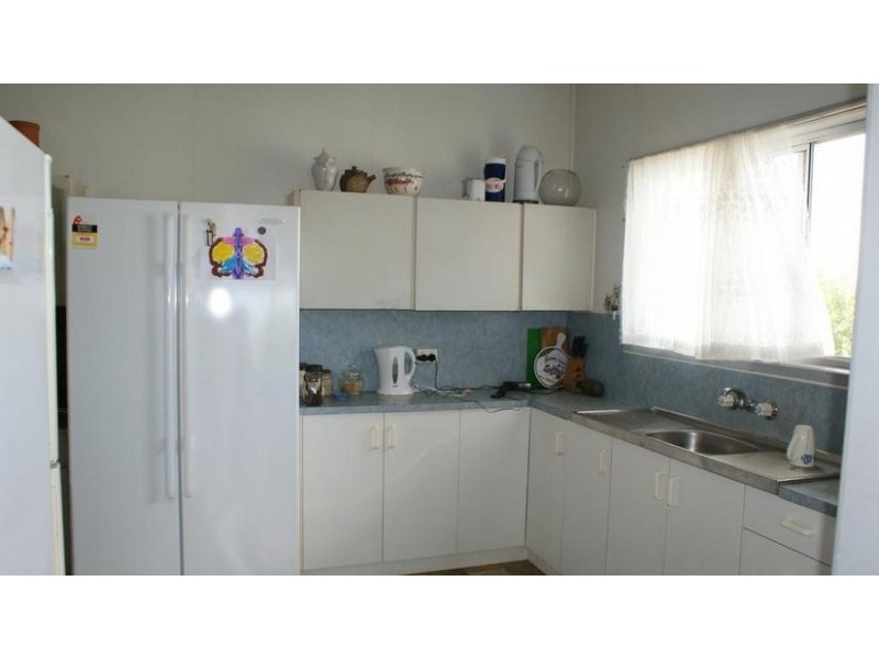 39 Rasmussen Avenue, Hay Point QLD 4740