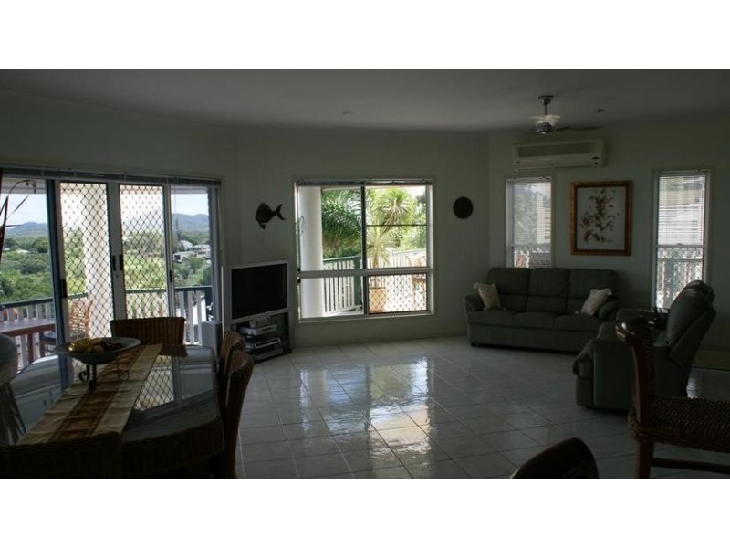 25 Captain Blackwood Drive, Sarina Beach QLD 4737