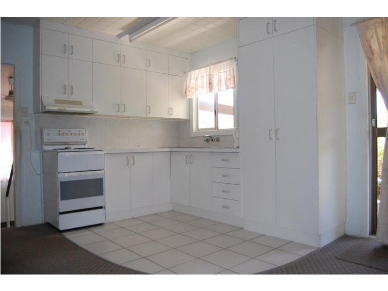 9 Carey Street, Hay Point QLD 4740