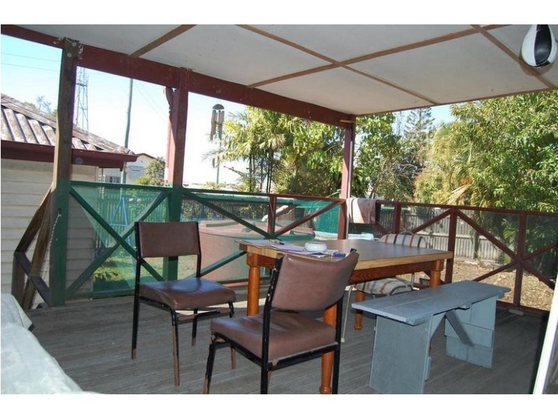 16 Brandon Street, Sarina QLD 4737