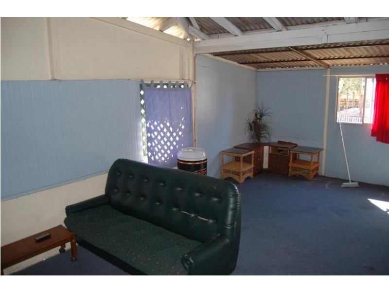 146 Broad Street, Sarina QLD 4737