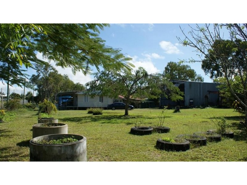 18 Maralyn Avenue, Grasstree Beach QLD 4740