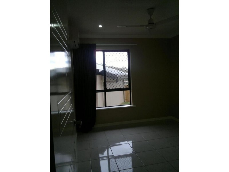 95 West Street, Sarina QLD 4737