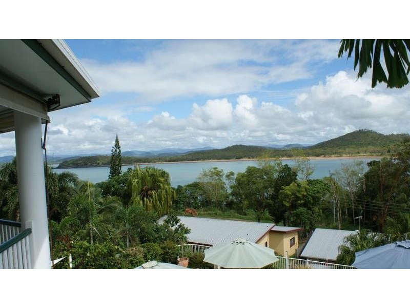 25 Captain Blackwood Drive, Sarina Beach QLD 4737